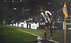 开云体育登录-沙漠绿茵的史诗对决，埃及完胜卡塔尔，C罗化身关键先生改写历史