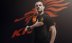 开云体育平台APP-赛道上的独舞，F1街道赛之夜，伦纳德如何彻底打爆防线