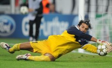 开云体育直播-德国队轻取泰国队，黄鸭组合高光表现闪耀赛场