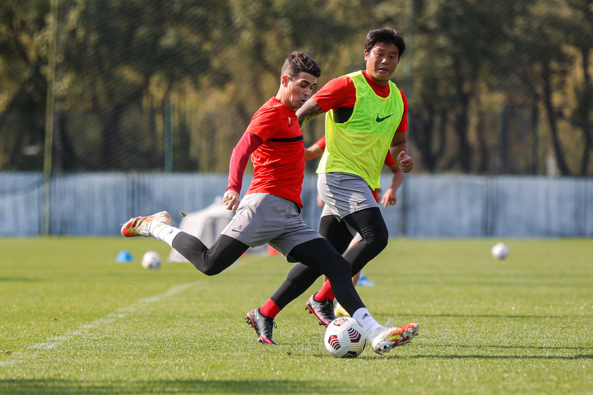 凯泽斯劳滕多名球员归队，备战下一轮比赛的简单介绍