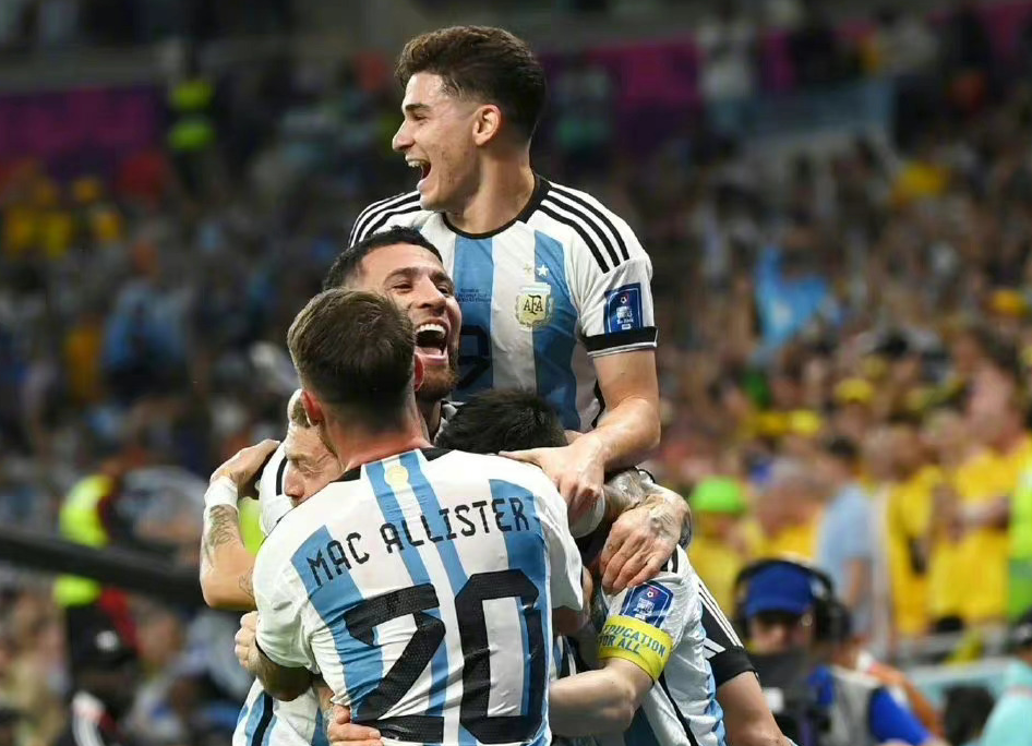 荷兰主场逆袭摩洛哥，晋级希望犹存的简单介绍