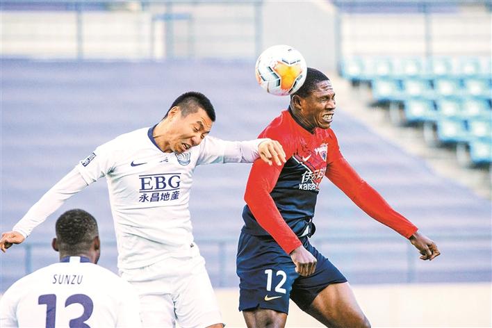 马里前锋状态神勇，备受关注