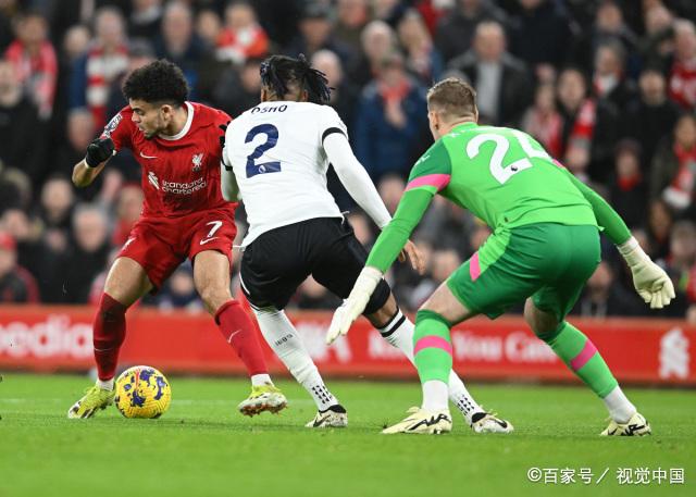 利兹联登顶雄心尽显，莱斯特城背水一战？