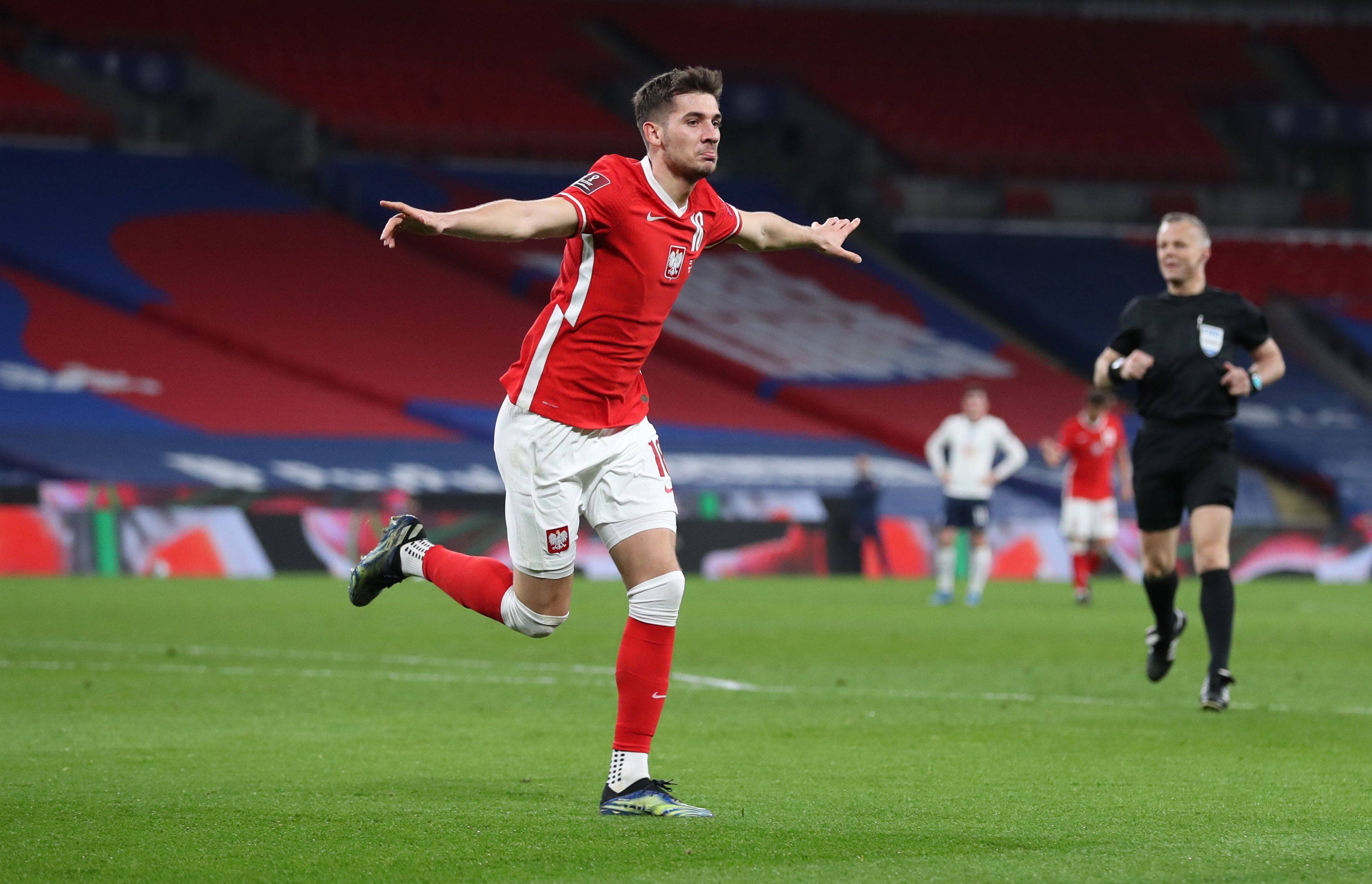 关于波兰队横扫英格兰队，梁靖崑高光表现的信息