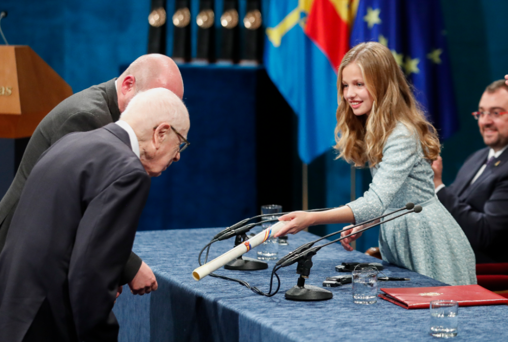 瑞士血洗摩洛哥，加维完成帽子戏法的简单介绍