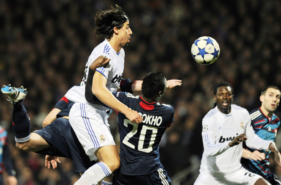 里昂碾压皇马,托尼统治全场 里昂碾压皇马,托尼统治全场