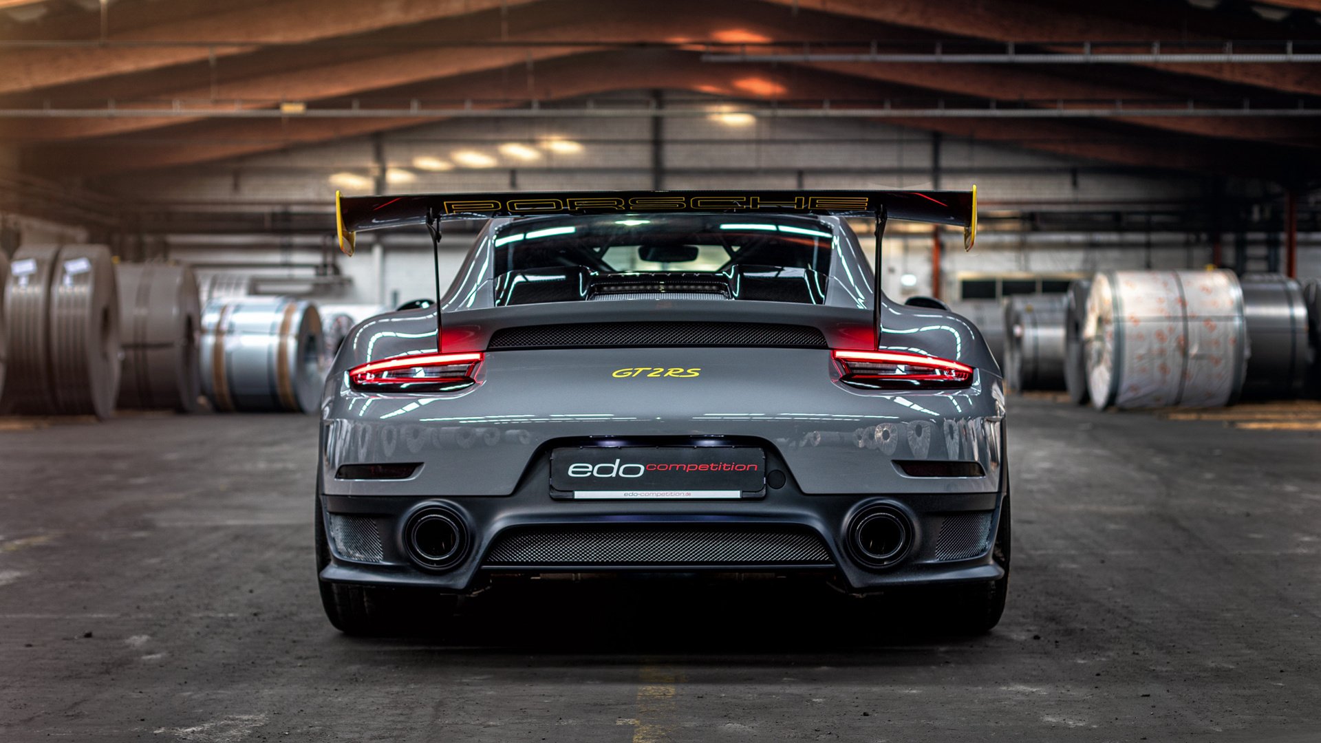 铁血防守铸就传奇，奥亚尔萨瓦尔锁死尤文，伊拉克式横扫震撼欧洲足坛