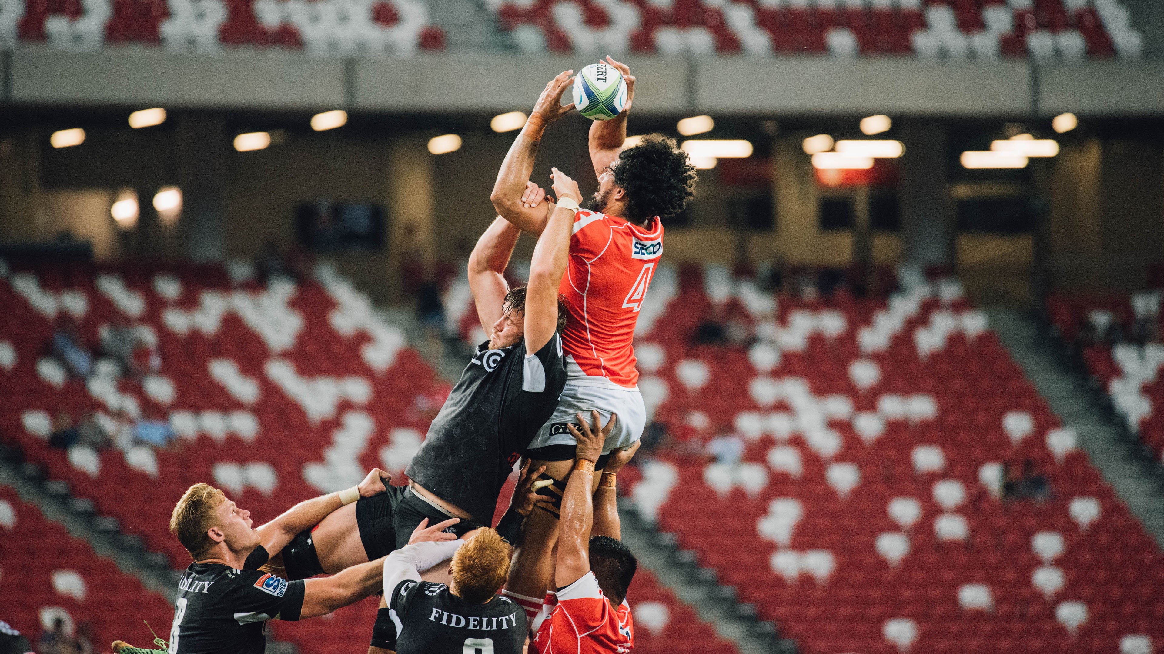 深圳鏖战广东，东契奇式领袖扛起全队—当团队精神照亮赛场